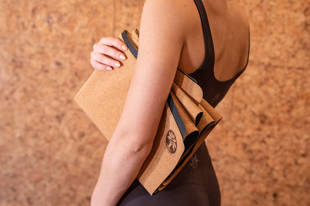Keeps Your Mat Dry Cork Premium Yoga Mat Bag, Clean and Portable